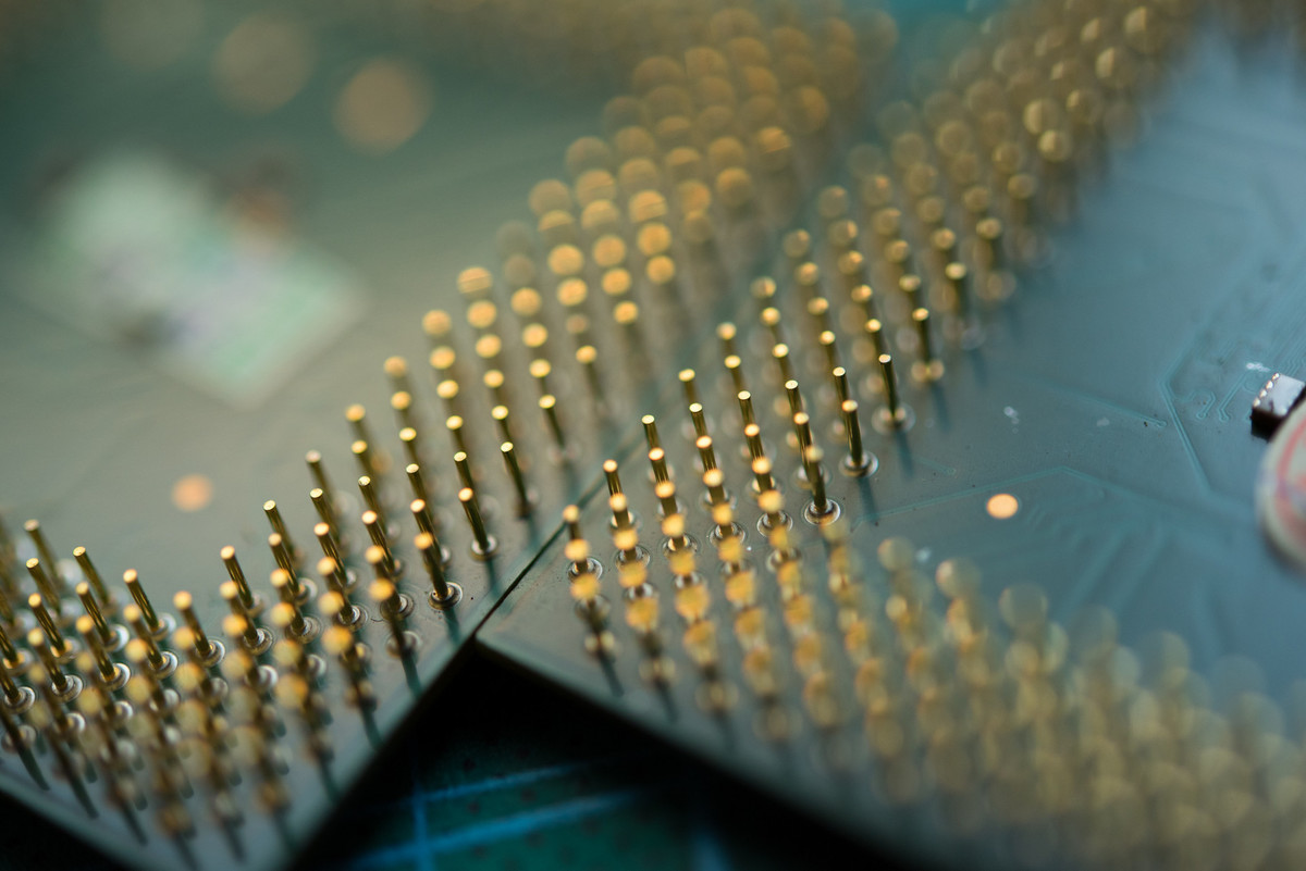回收鼠标ic-采用更先进的半导体制造工艺比如22纳米制造的IC芯片比采用更先进的工艺比如45纳米制造的芯片有什么好处「回收IC」